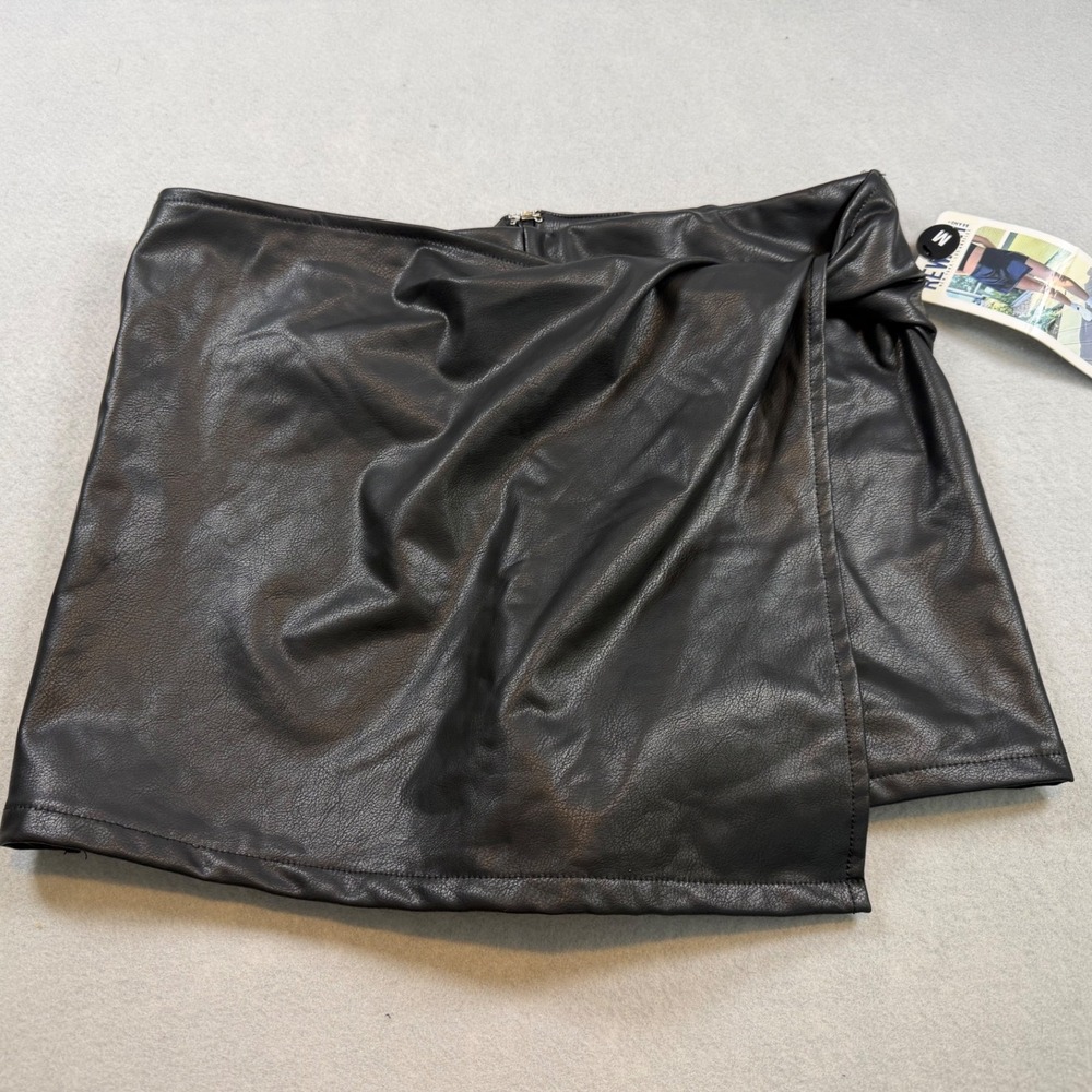 Rewash Brand Womens Black Vegan Leather Faux Wrap Skort Size M New With Tags